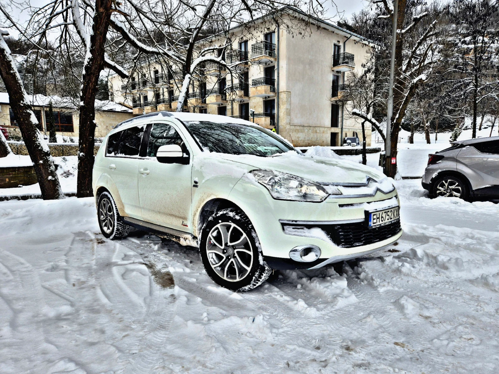 Citroen C-Crosser, снимка 14 - Автомобили и джипове - 55196830