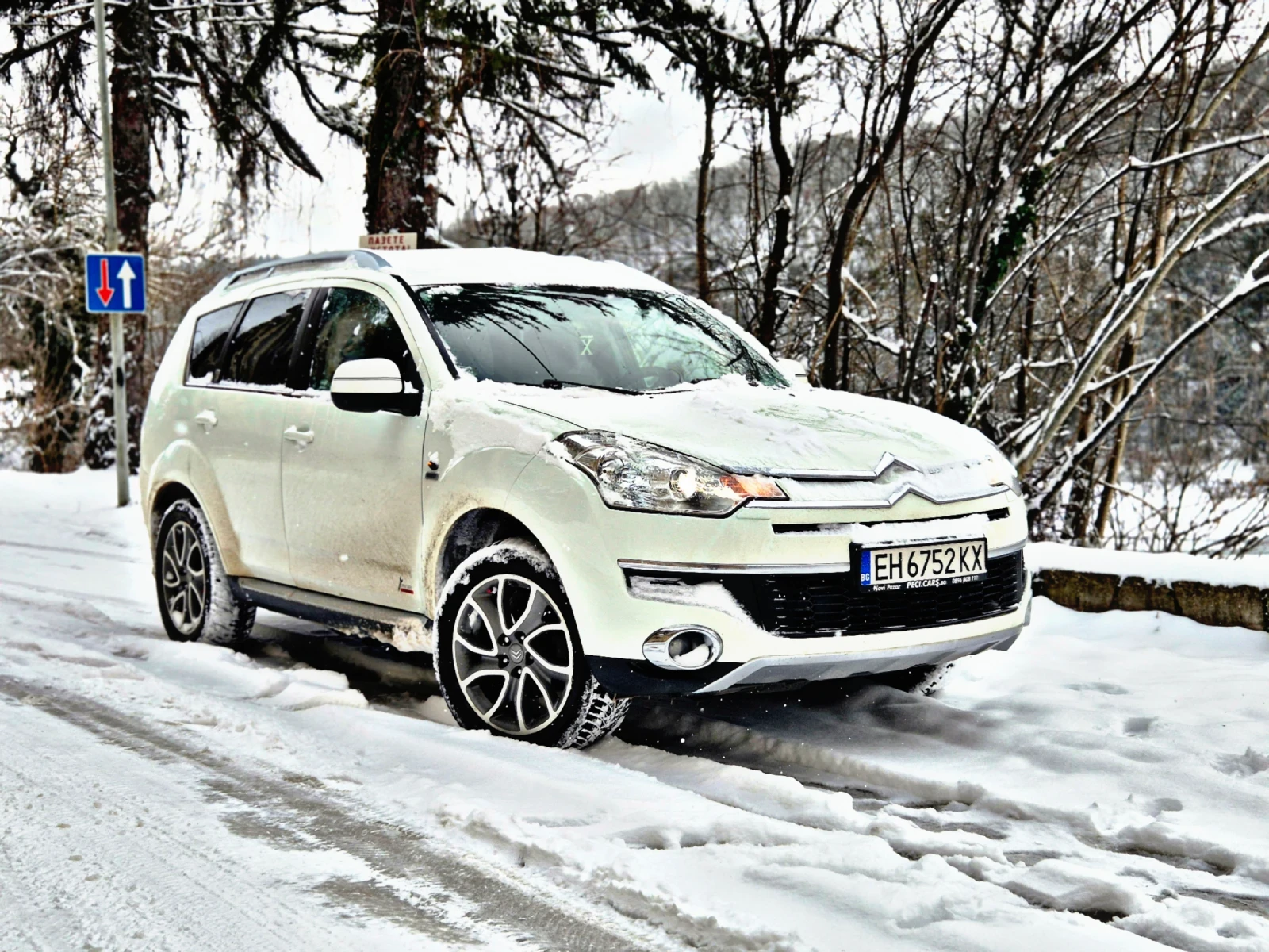 Citroen C-Crosser, снимка 13 - Автомобили и джипове - 55196830