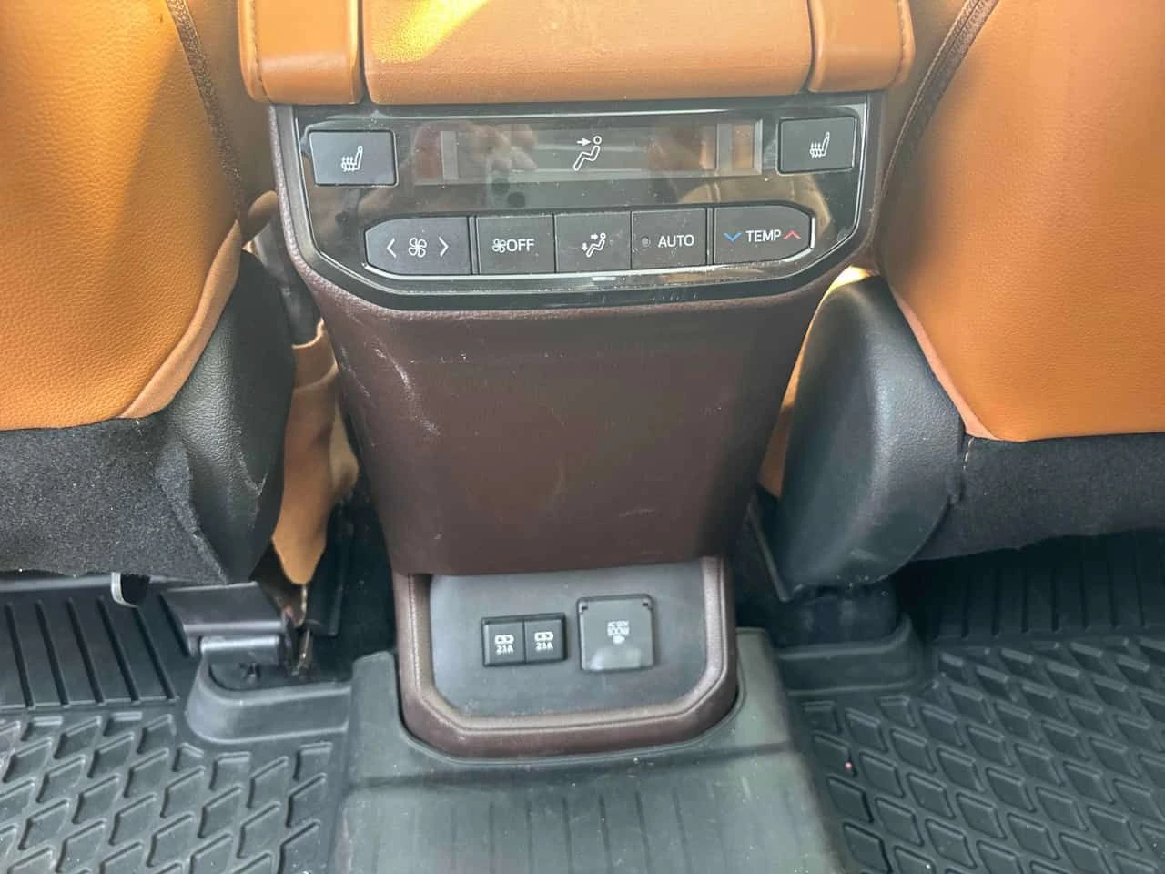 Toyota Highlander Limited | ОБДУХВАНЕ  | HUD | DISTRONIC | , снимка 12 - Автомобили и джипове - 55532074