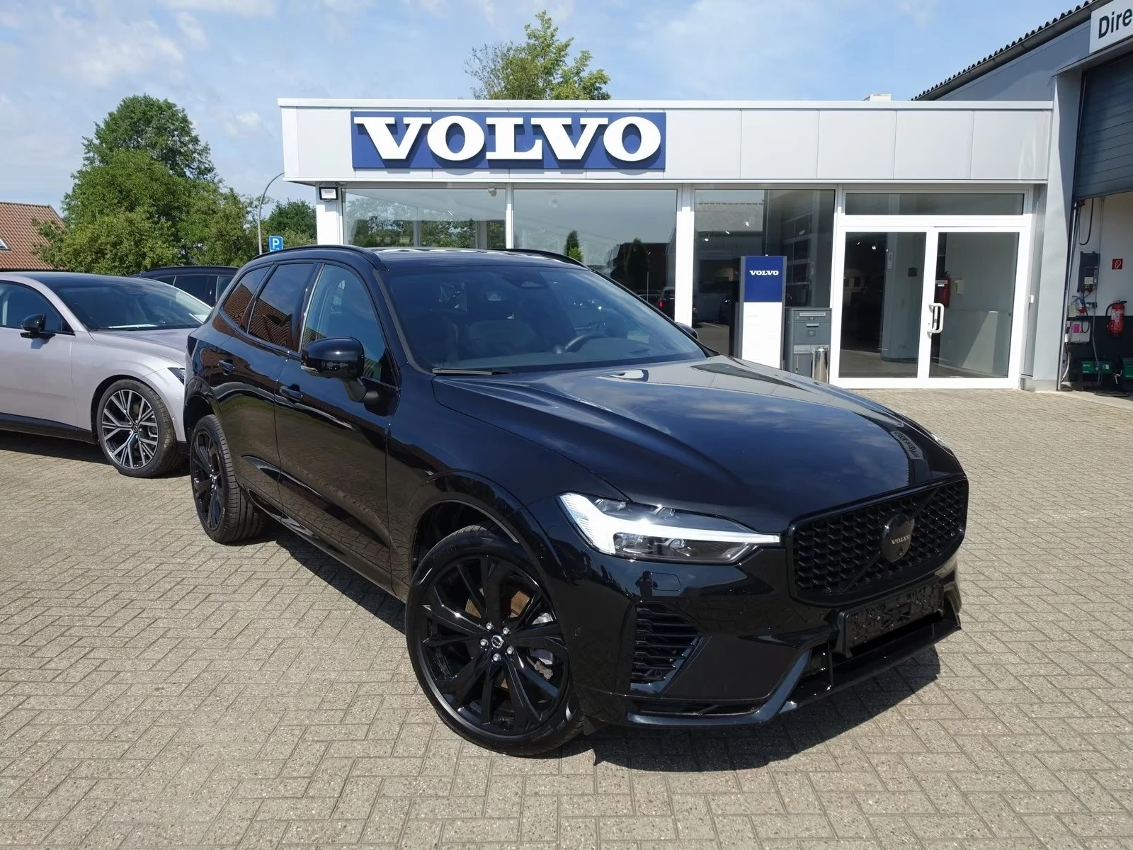 Volvo XC60 NEW 2026 T8 AWD Black Edition Ultra Four-C