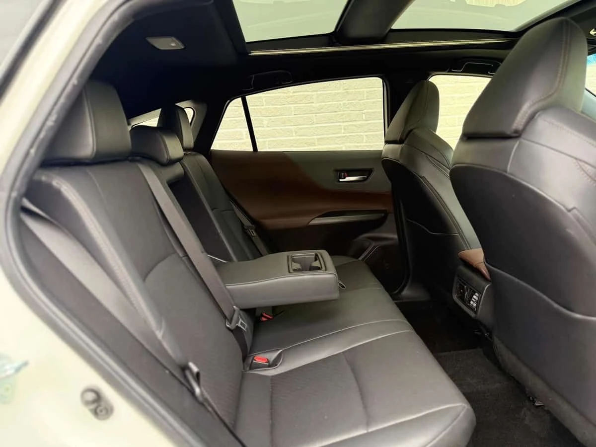 Toyota Venza * Limited AWD * CARFAX * ОПЦИЯ ЗА ФИНАНСИРАНЕ, снимка 10 - Автомобили и джипове - 55668095