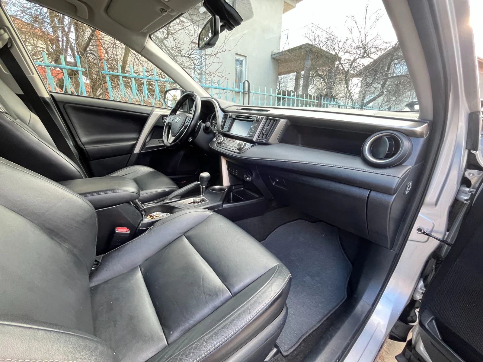 Toyota Rav4, снимка 12 - Автомобили и джипове - 55685008
