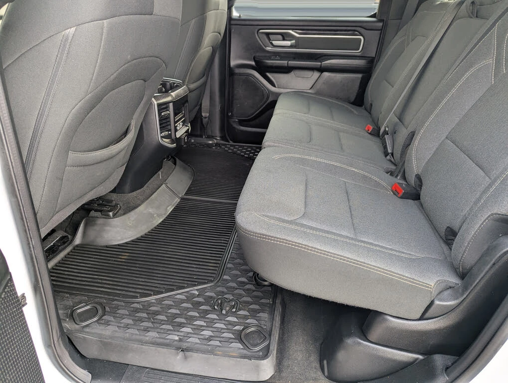 Dodge RAM 1500 5.7 HEMI | Big Horn Crew Cab 4WD | CARPLAY | Mobile.bg � ����������� 14