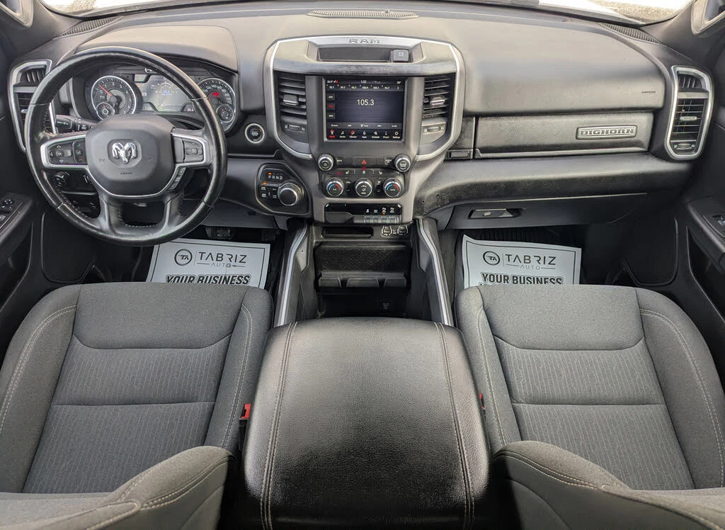 Dodge RAM 1500 5.7 HEMI | Big Horn Crew Cab 4WD | CARPLAY | Mobile.bg � ����������� 4