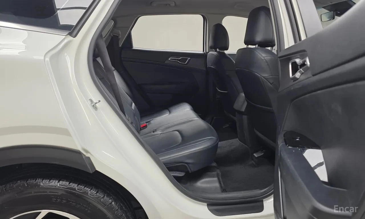 Kia Sportage * Gasoline 1.6 Turbo 2WD * БЕЗ ПЪРВОНАЧАЛНА ВНОСКА, снимка 12 - Автомобили и джипове - 55897944