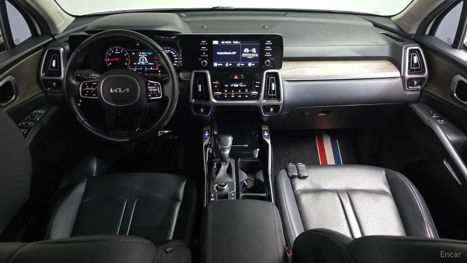 Kia Sorento, снимка 6 - Автомобили и джипове - 56684891