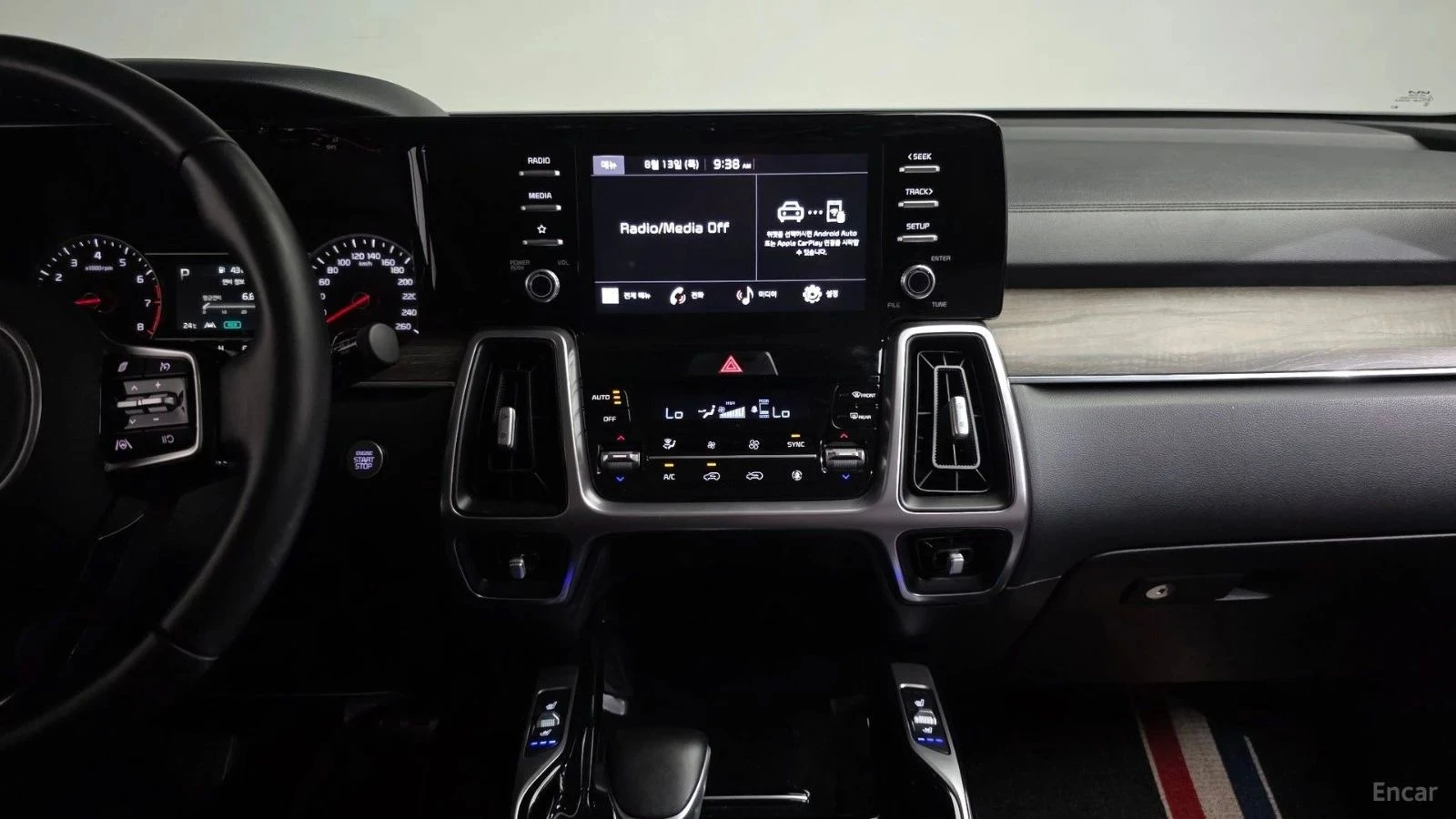 Kia Sorento, снимка 12 - Автомобили и джипове - 56684891