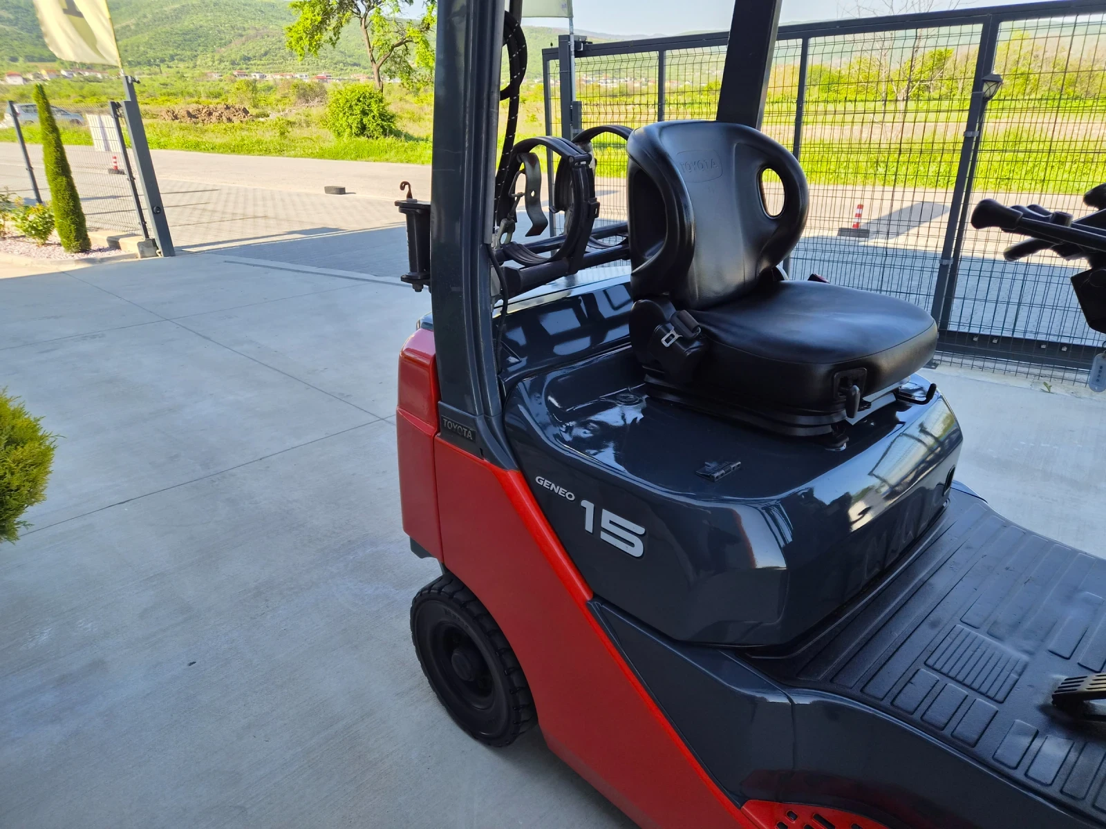 ������� Toyota ���������� * ���+ ������ * ������� * ��������� *  | Mobile.bg � ����������� 12
