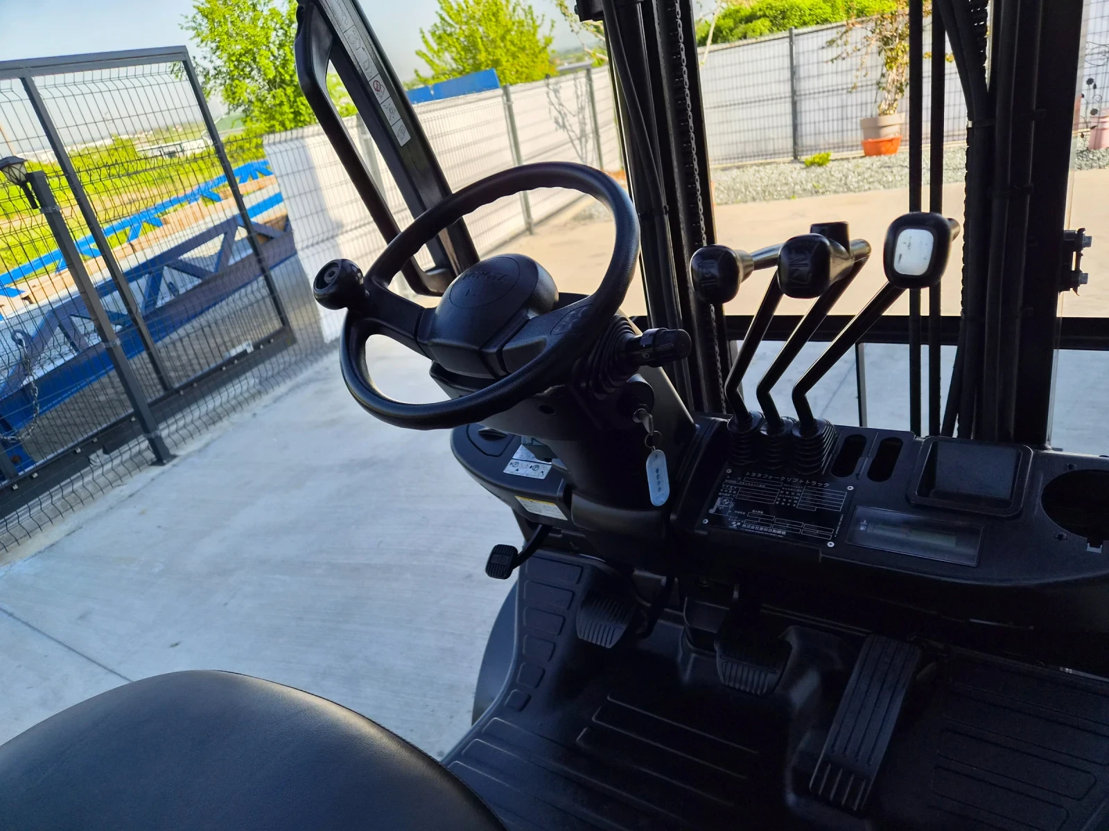 ������� Toyota ���������� * ���+ ������ * ������� * ��������� *  | Mobile.bg � ����������� 11