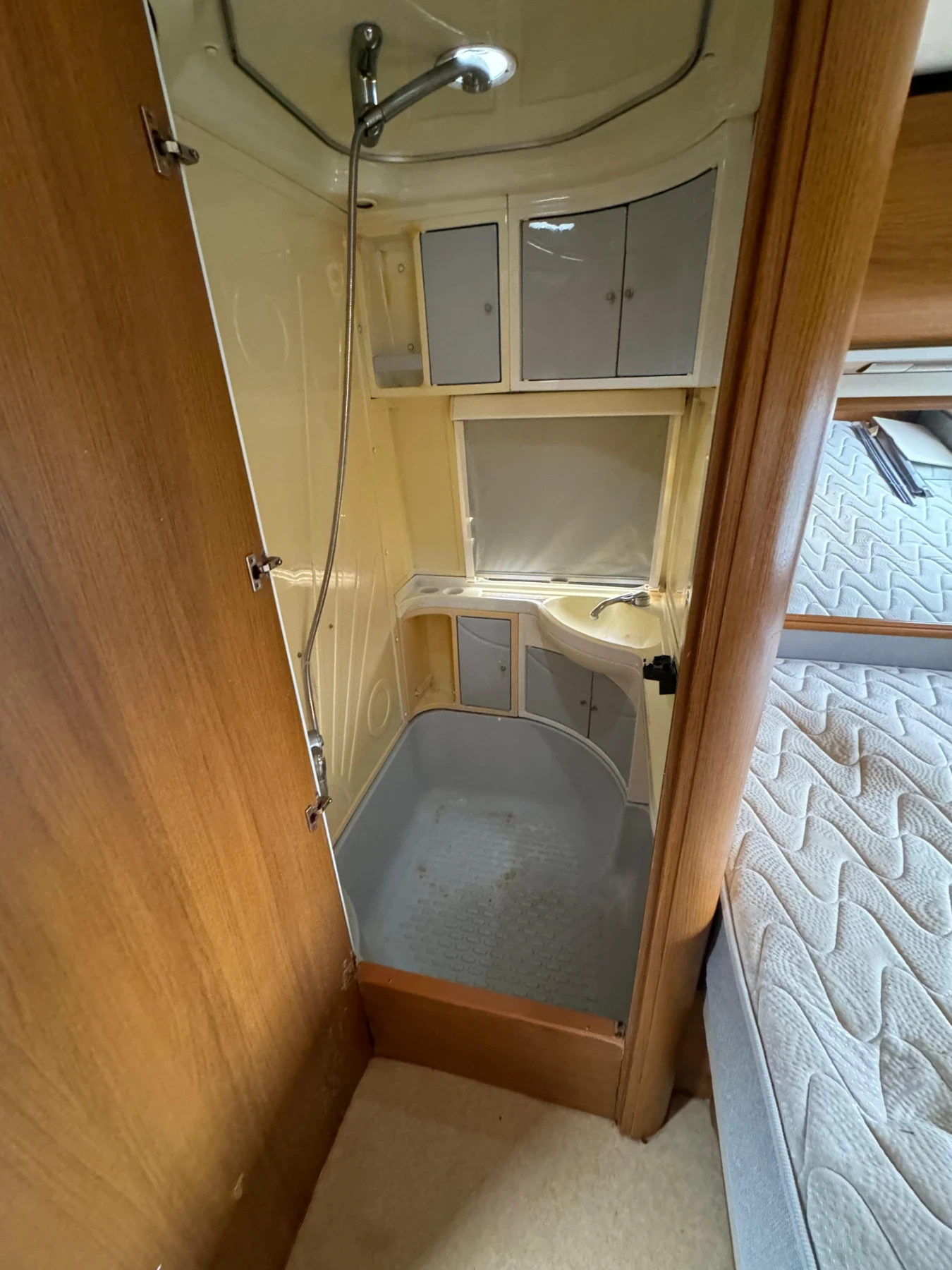 Каравана Fendt DIAMANT, снимка 6 - Каравани и кемпери - 54194499