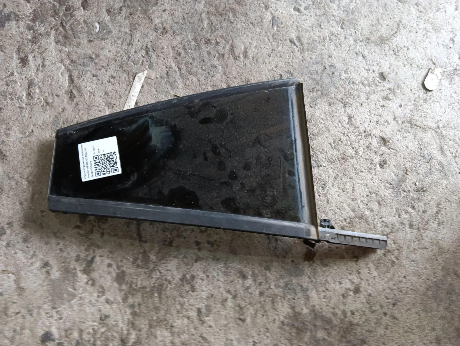 стъкло странично задно ляво комби 43R006723 E000255 Skoda Octavia