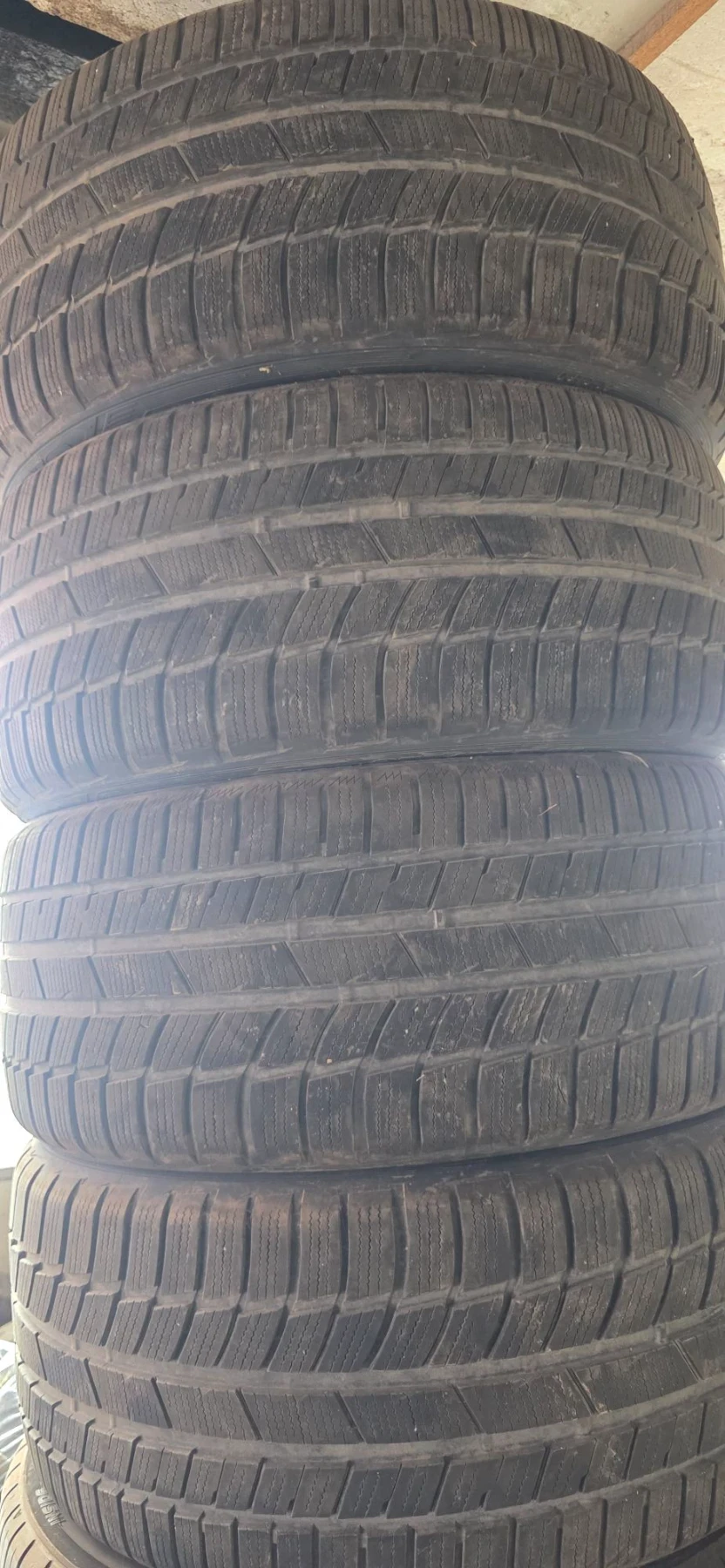 Гуми Зимни 275/35R21