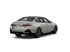 BMW 550 xDrive Sedan, снимка 3