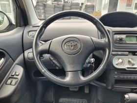 Toyota Yaris verso 1.4 I automatic , снимка 11