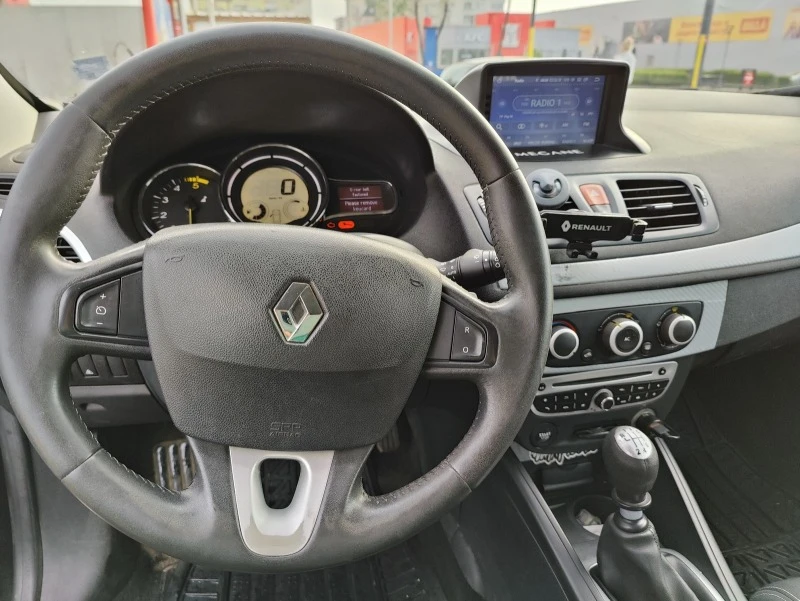 Renault Megane Grandtour 1.9 dci, 131 hp, снимка 4 - Автомобили и джипове - 46765466