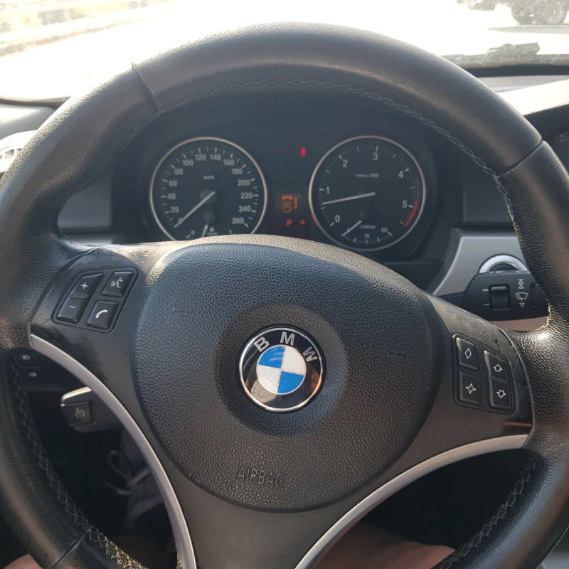 BMW 330, снимка 7 - Автомобили и джипове - 46577571