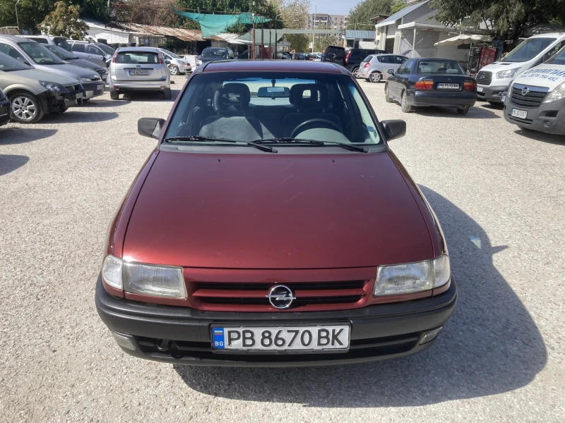 Opel Astra Уникат, снимка 1 - Автомобили и джипове - 47461102