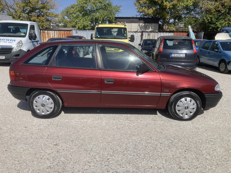 Opel Astra Уникат, снимка 7 - Автомобили и джипове - 47461102