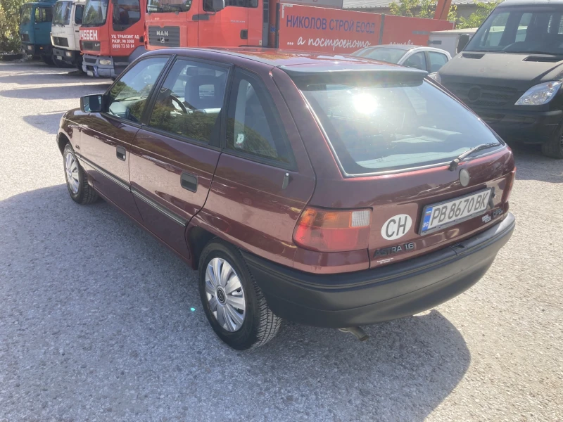 Opel Astra Уникат, снимка 4 - Автомобили и джипове - 47461102