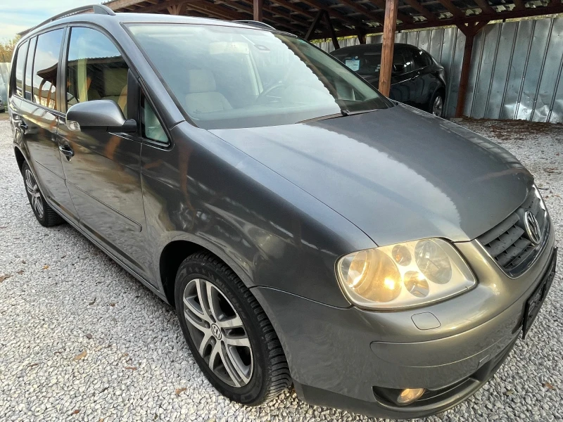 VW Touran TDI DSG, снимка 5 - Автомобили и джипове - 48007389