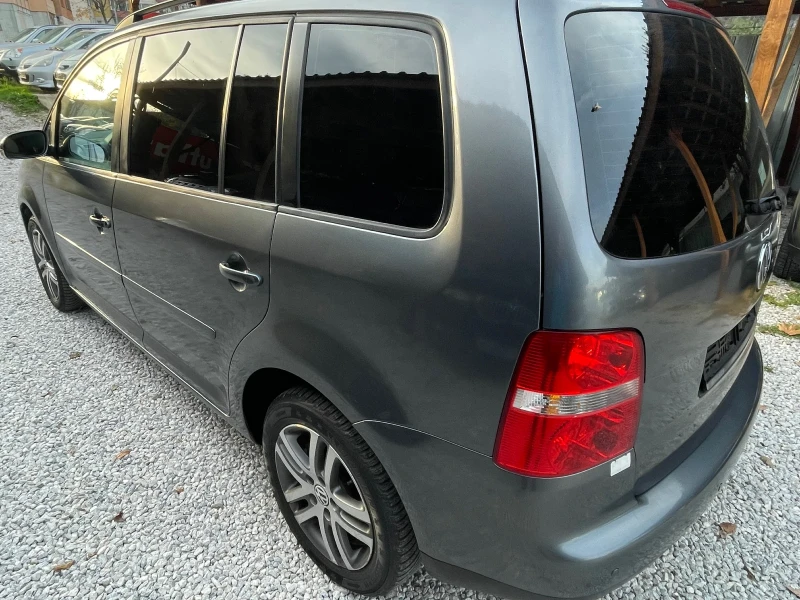 VW Touran TDI DSG, снимка 3 - Автомобили и джипове - 48007389