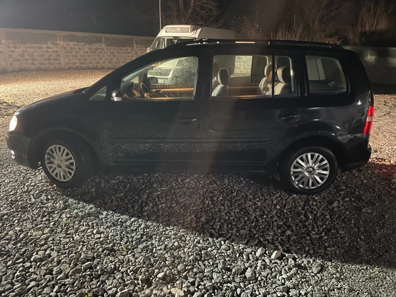 VW Touran, снимка 1 - Автомобили и джипове - 48355487