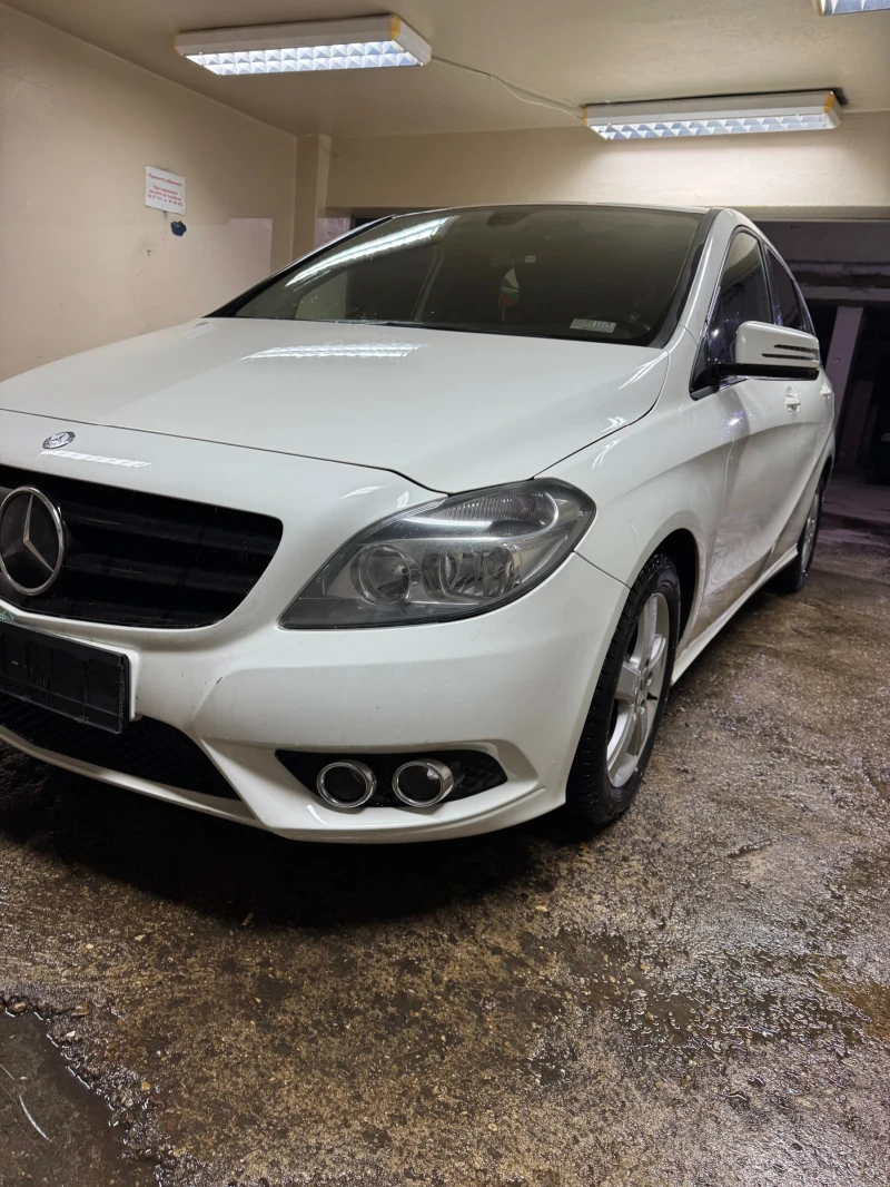 Mercedes-Benz B 180 Mercedes B180 W246, Зимни гуми , снимка 2 - Автомобили и джипове - 48695764