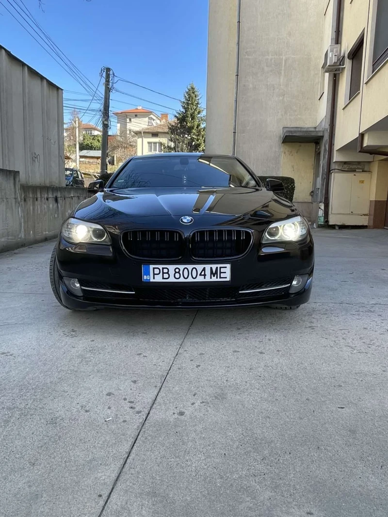 BMW 520 2.0D 184HP 8ZF Климатроник Мулти Bi-Xenon, снимка 3 - Автомобили и джипове - 49517145