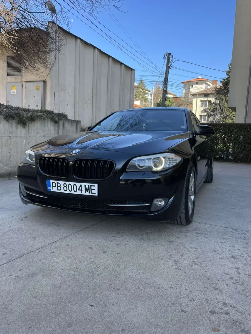 BMW 520 2.0D 184HP 8ZF Климатроник Мулти Bi-Xenon, снимка 4 - Автомобили и джипове - 49517145