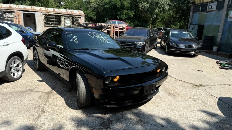 Dodge Challenger 3.6L  6 cyl, снимка 4 - Автомобили и джипове - 52873190