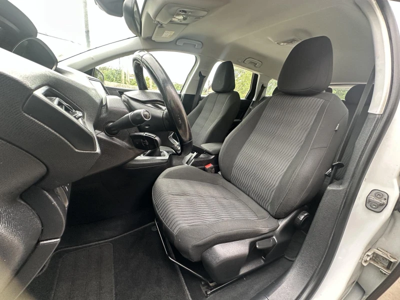 Peugeot 308 1.6 Blue-HDi Euro 6 , снимка 13 - Автомобили и джипове - 51768086
