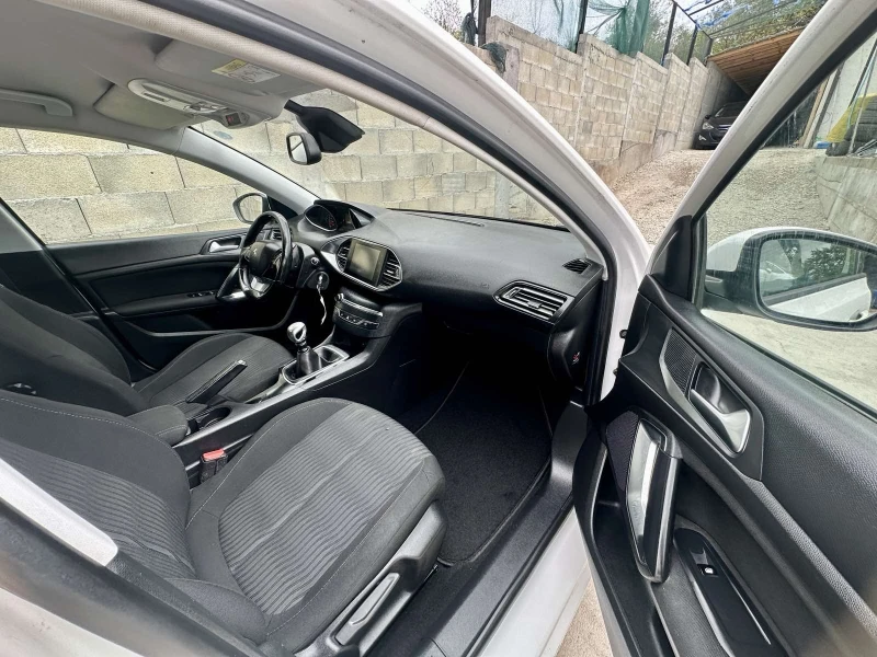 Peugeot 308 1.6 Blue-HDi Euro 6 , снимка 10 - Автомобили и джипове - 51768086