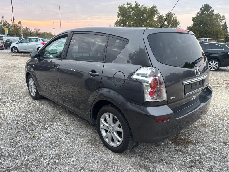 Toyota Corolla verso 2009+ 2.2* 136+ ФЕЙС+ 6ск+ ИТАЛИЯ, снимка 6 - Автомобили и джипове - 52059344