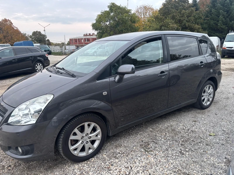 Toyota Corolla verso 2009+ 2.2* 136+ ФЕЙС+ 6ск+ ИТАЛИЯ, снимка 7 - Автомобили и джипове - 52059344