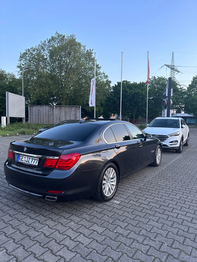 BMW 730, снимка 7 - Автомобили и джипове - 52379689
