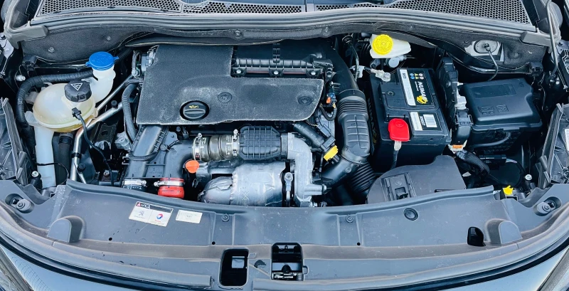 Peugeot 2008 1.6 Blue-HDi Facelift EURO6* Кожа* Сервизна книжка, снимка 17 - Автомобили и джипове - 52776743