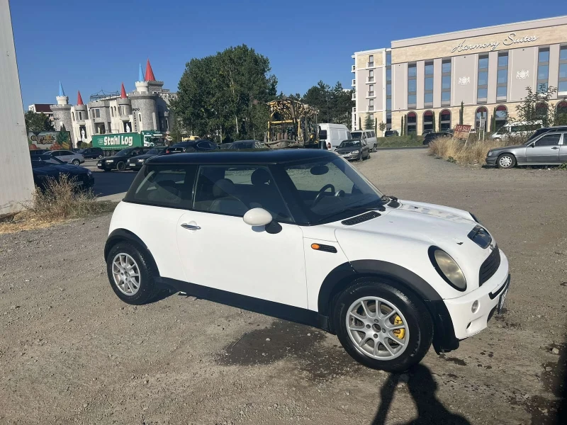Mini Cooper 1.6 benzin, снимка 2 - Автомобили и джипове - 53019829