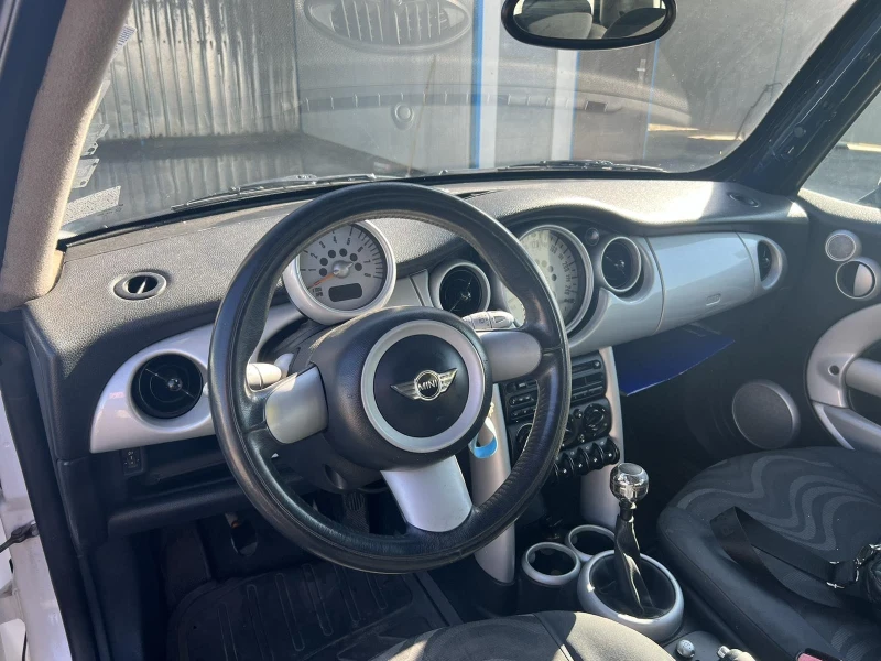 Mini Cooper 1.6 benzin, снимка 5 - Автомобили и джипове - 53019829