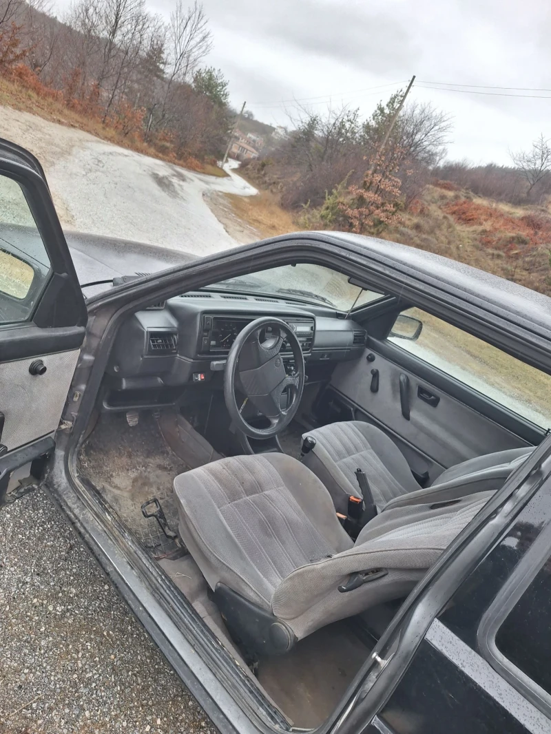 VW Golf 1.6 75, снимка 5 - Автомобили и джипове - 53086145