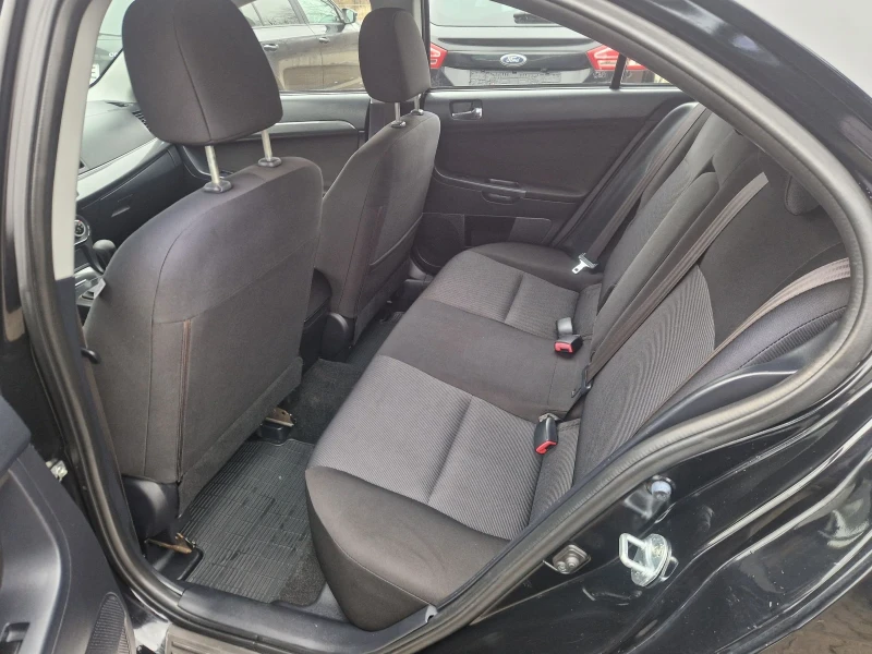 Mitsubishi Lancer 1.8i SB , снимка 9 - Автомобили и джипове - 53201574