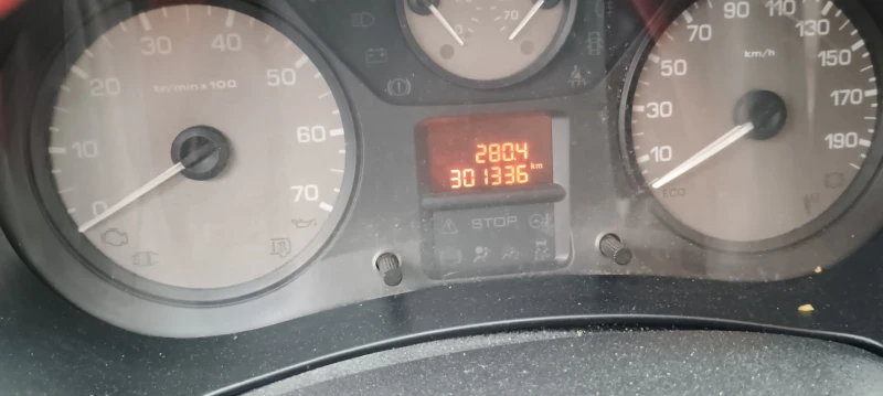 Peugeot Partner 1.6HDI, снимка 6 - Автомобили и джипове - 53230029