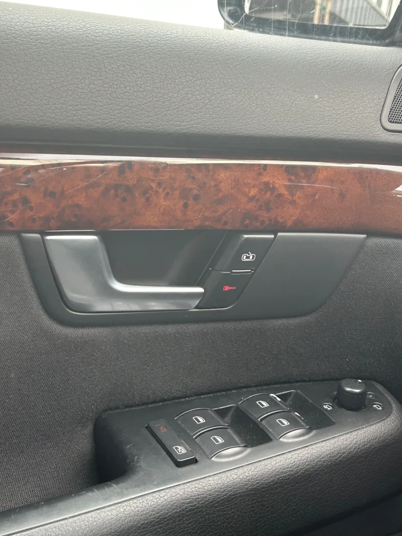 Audi A4 163 кс  V6 климатроник , автопилот, подгрев седалк, снимка 9 - Автомобили и джипове - 53452619