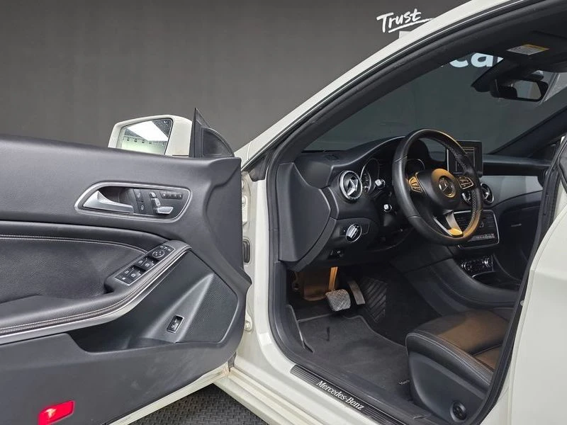 Mercedes-Benz CLA CLA250 4MATIC| 208к.с.| ВКЛ.ТЕХНОТЕСТ, снимка 10 - Автомобили и джипове - 55401174