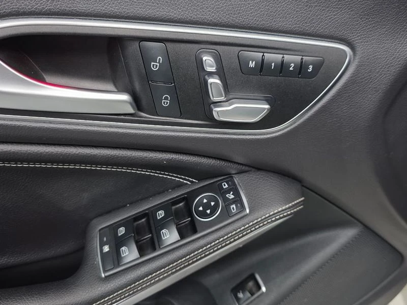Mercedes-Benz CLA CLA250 4MATIC| 208к.с.| ВКЛ.ТЕХНОТЕСТ, снимка 11 - Автомобили и джипове - 55401174