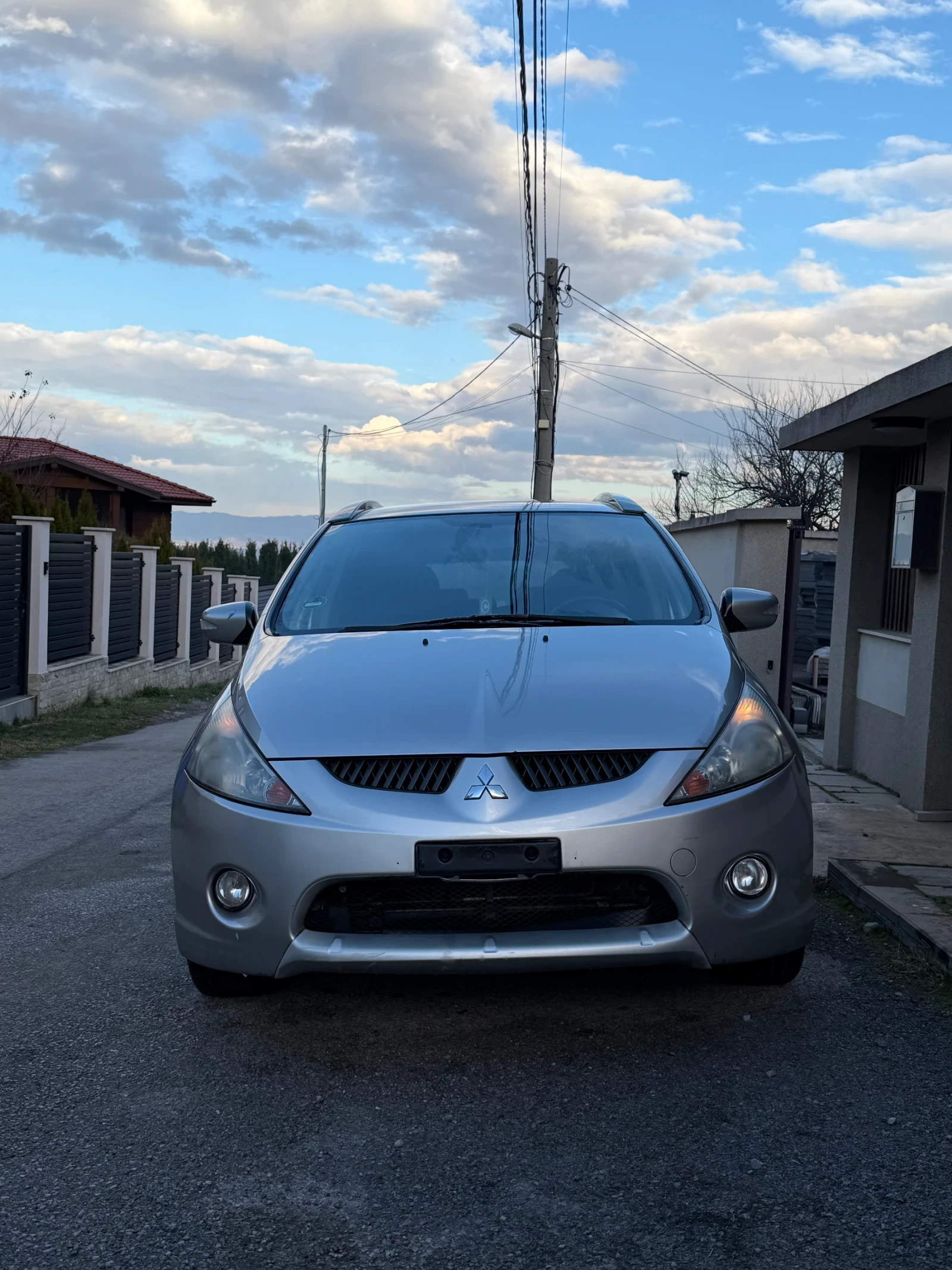 Mitsubishi Grandis, снимка 1