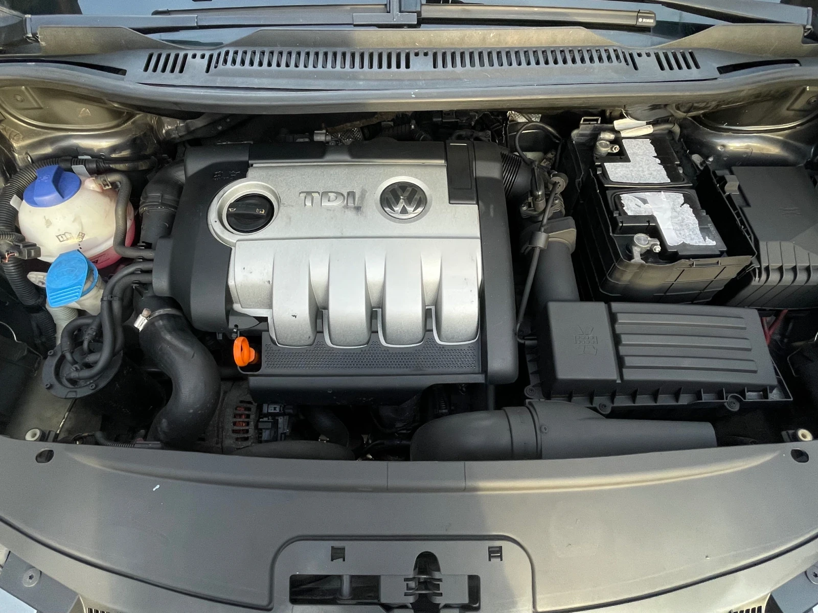 VW Touran 1.9 TDI DSG | Mobile.bg   15