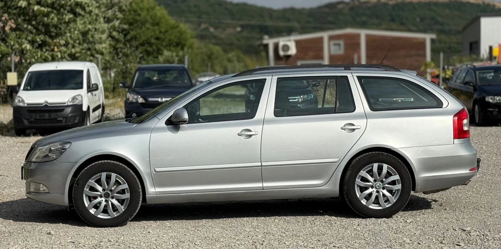 Skoda Octavia 1.2i 105к.с * Климатроник*  - изображение 7