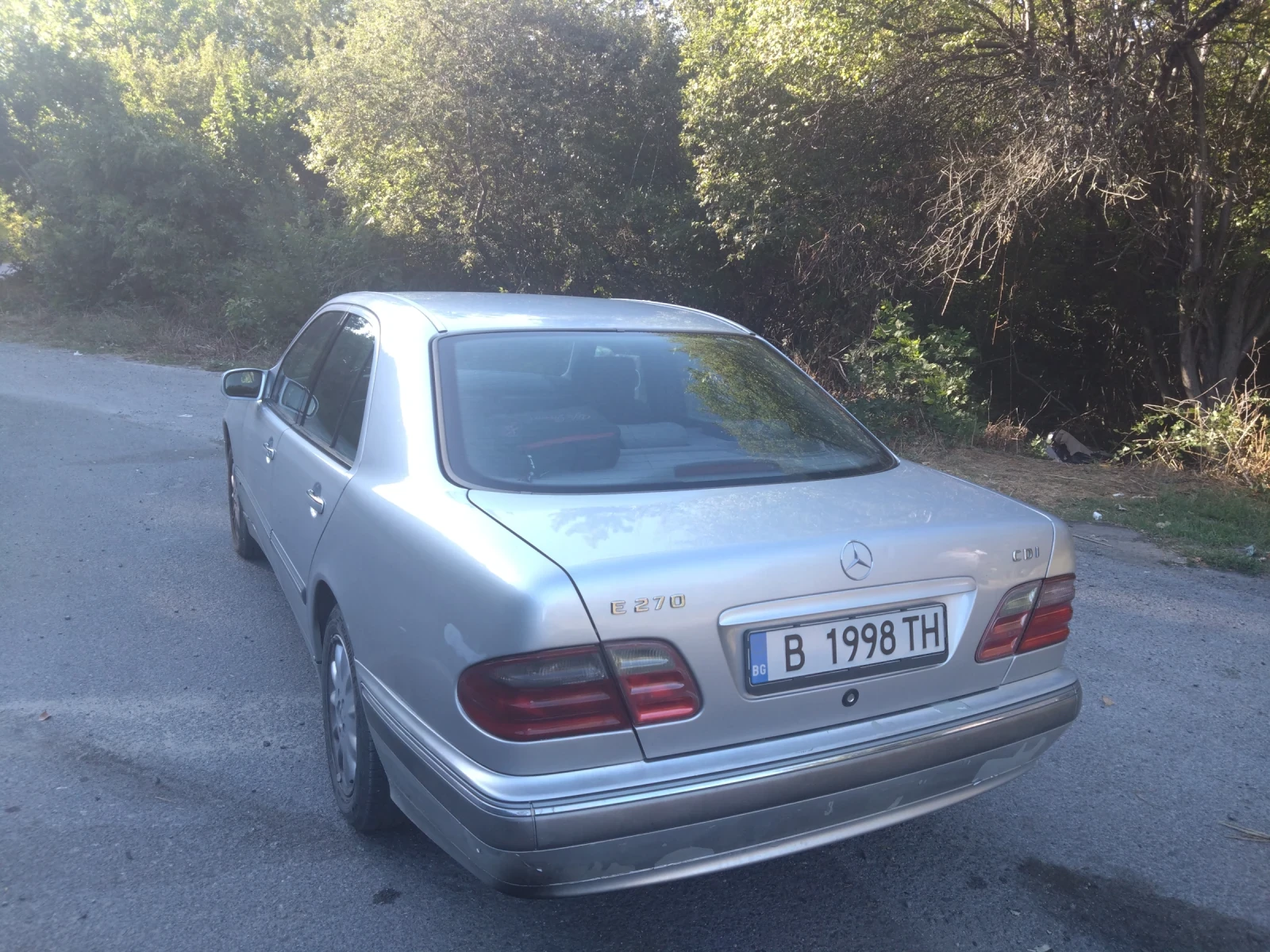 Mercedes-Benz E 270 Дизел - изображение 4