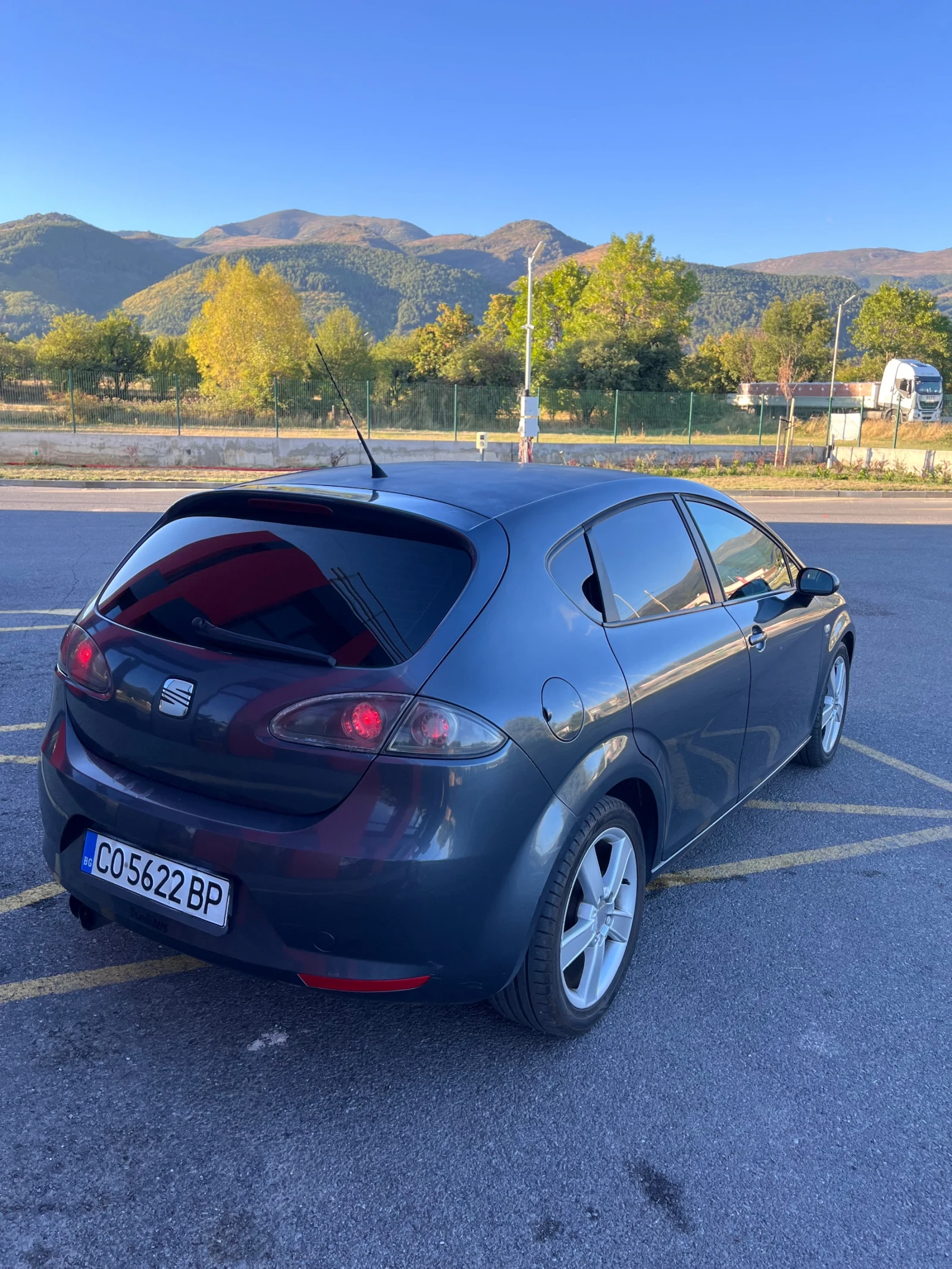 Seat Leon 2.0 TDI - изображение 5