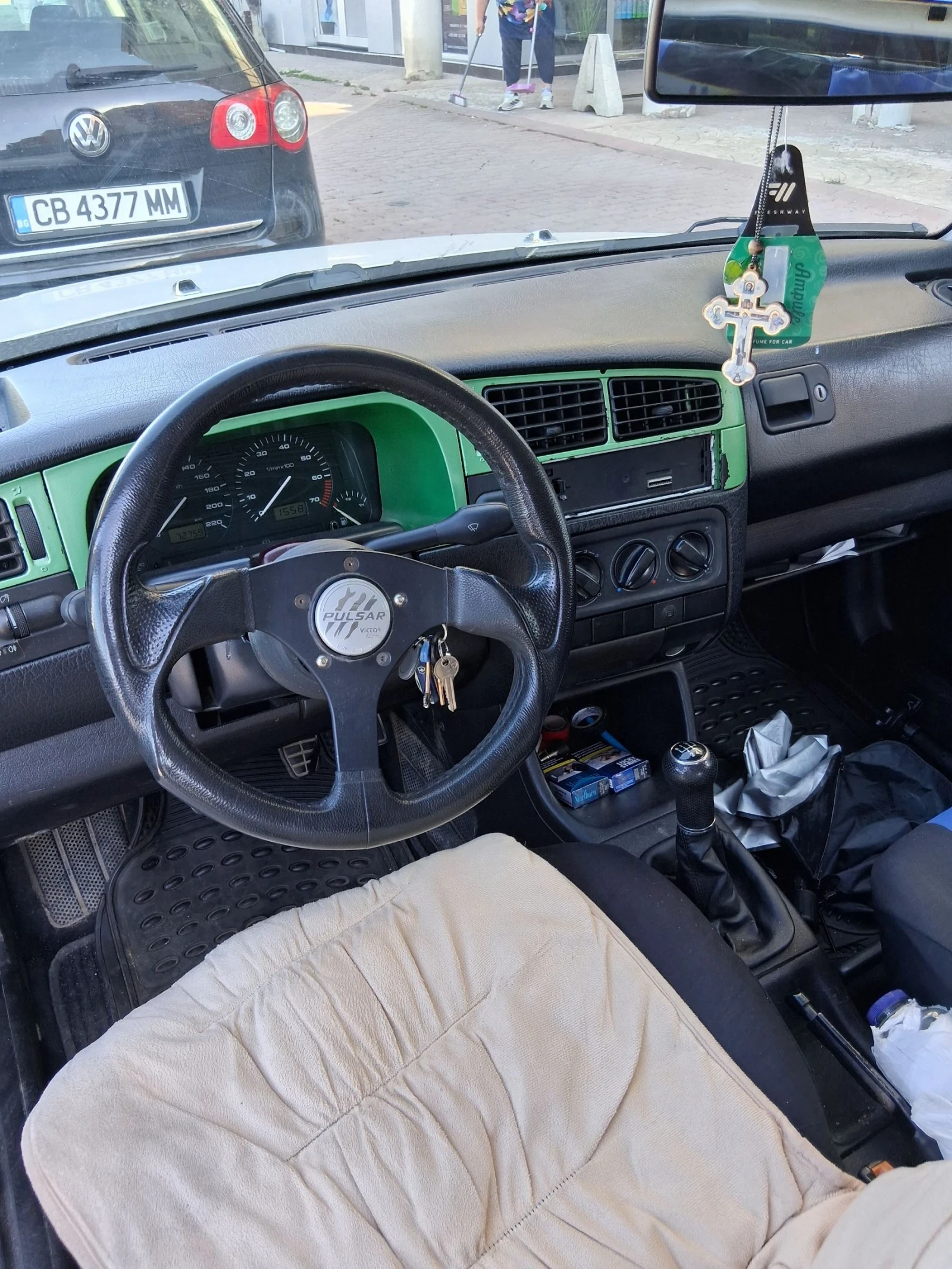 VW Golf 1.8 - изображение 6